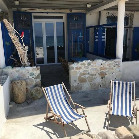 Le Cabanon Bleu Sur La Plage Marseille Ngoại thất bức ảnh