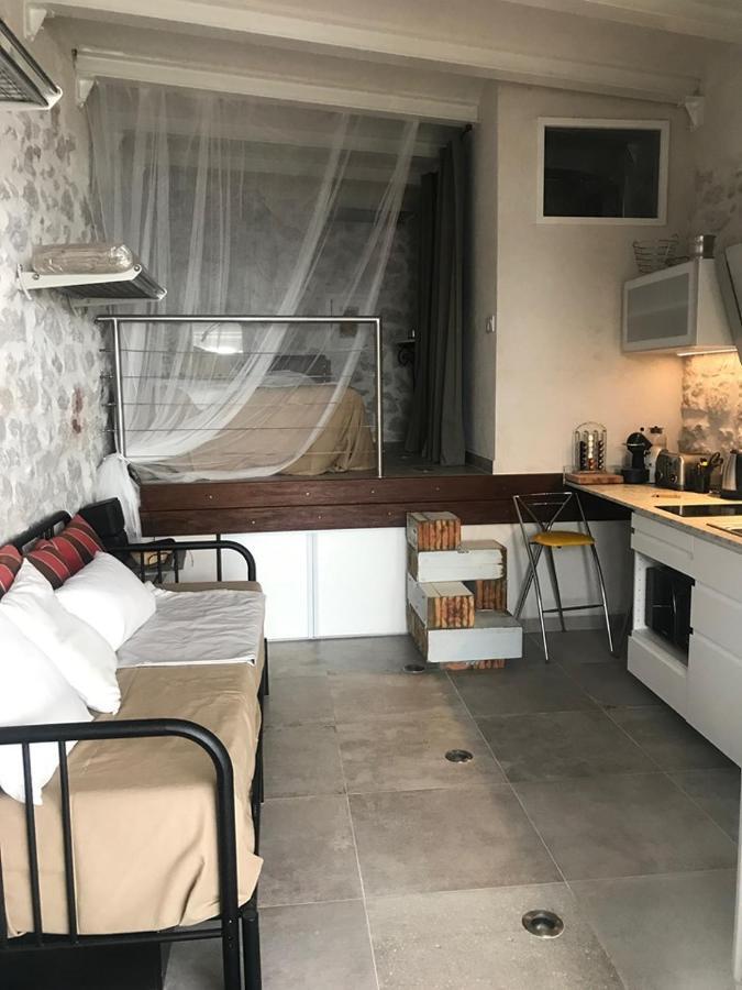 Le Cabanon Bleu Sur La Plage Marseille Ngoại thất bức ảnh