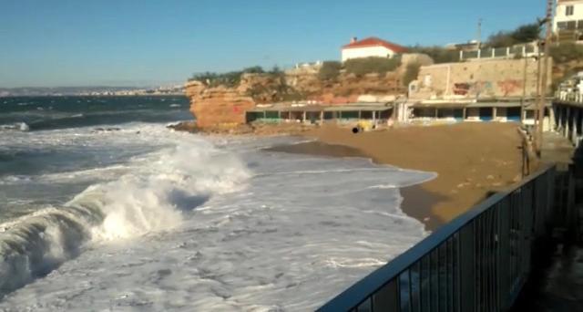 Le Cabanon Bleu Sur La Plage Marseille Ngoại thất bức ảnh